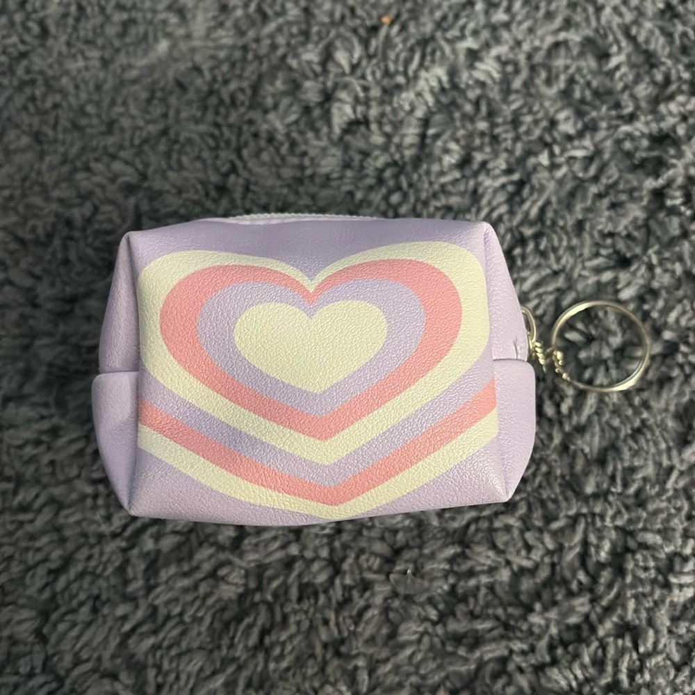 NWOT heart designed purple and white pouch keychain